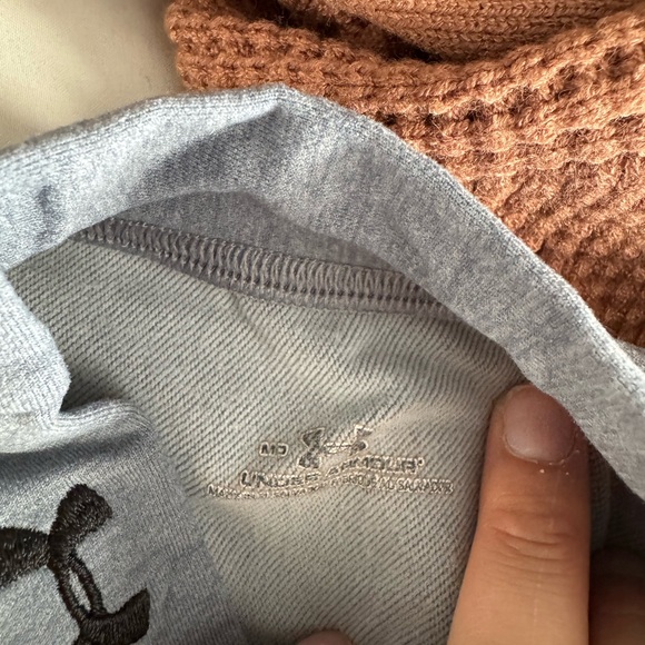 Size S Under Armour Cold Gear - Picture 3 of 3